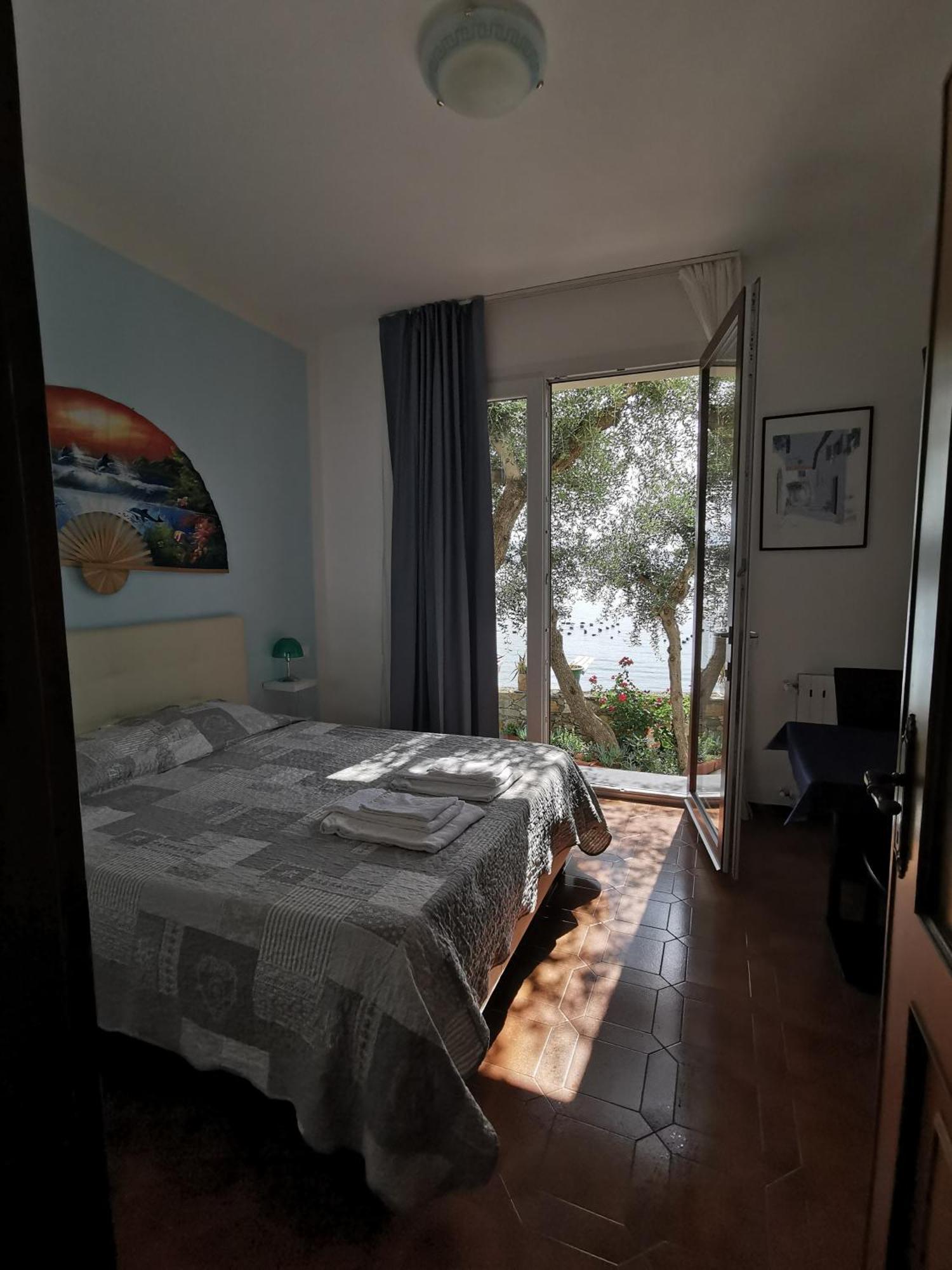 B&B La Palafitta 韦内雷港 外观 照片
